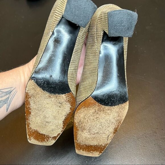 STUART WEITZMAN Block Tan & Brown Patterned Pump Size 6 - Picture 11 of 12